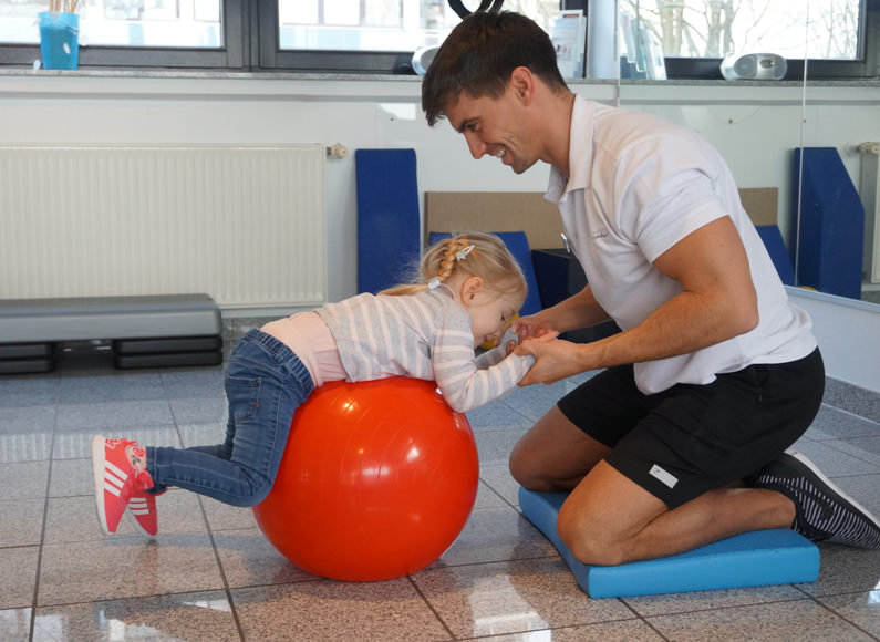 Herr Haxel CMC-Physiotherapie - Über uns